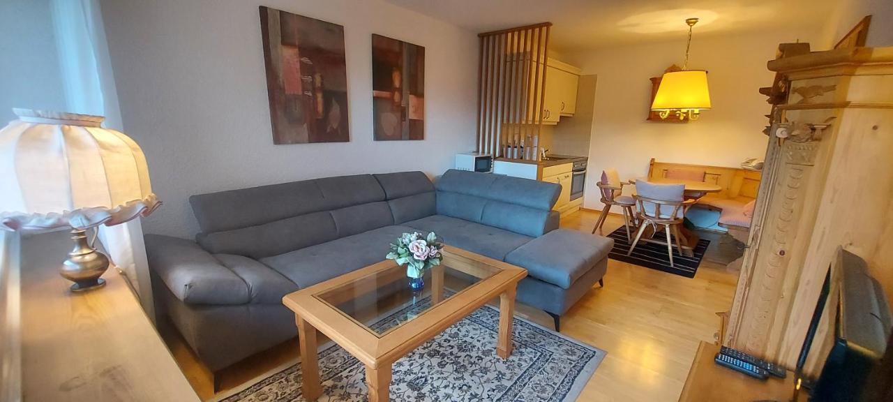 Wettersteinblick Apartment การ์มิช-พาร์เทนเคียร์เชน ภายนอก รูปภาพ