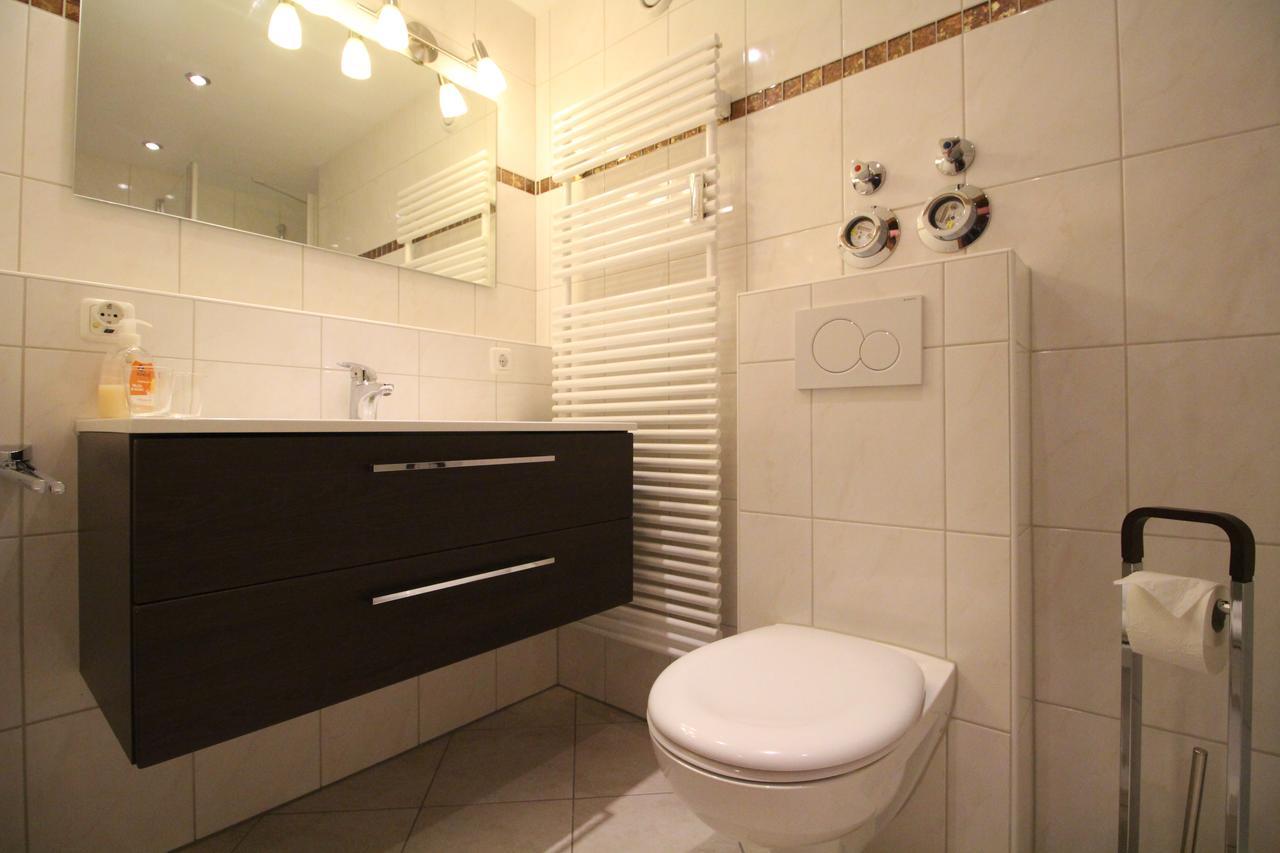 Wettersteinblick Apartment การ์มิช-พาร์เทนเคียร์เชน ภายนอก รูปภาพ